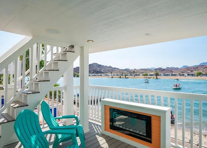 Sunset Hideaway, Front Row At Roadrunner *